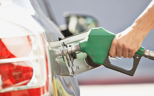 Governo cria subsídio de até R$ 0,89 para segurar preço da gasolina