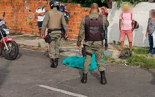Mulher é morta a facadas pelo ex-companheiro no centro de Teresina