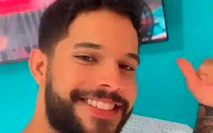 Jovem morre ao colidir moto em poste na Avenida Poti na zona norte da capital