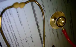 ANS suspende a comercialização de 12 planos de saúde, confira a lista