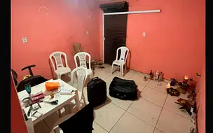 Homem é preso por torturar família e matar animal para ritual religioso