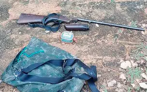 Homem mata a mãe com tiro de espingarda ao tentar acertar padrasto em Oeiras