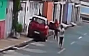 Pai é quase linchado e depois preso após esfaquear a própria filha em Teresina