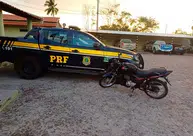 Motociclista sem placa é abordado pela PRF e acaba preso por receptação no Piauí