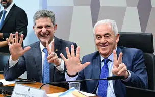 Câmara federal aprova, em dois turnos, PEC pelo fim da escala 6x1
