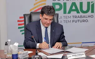 Governador anuncia reajuste de 5,6% para servidores estaduais; projeto será encaminhado à Alepi