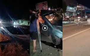 Carro atinge poste com transformador e deixa trecho interditado em Altos