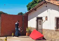 Homem é encontrado morto após vizinhos ouvirem tiros em Regeneração